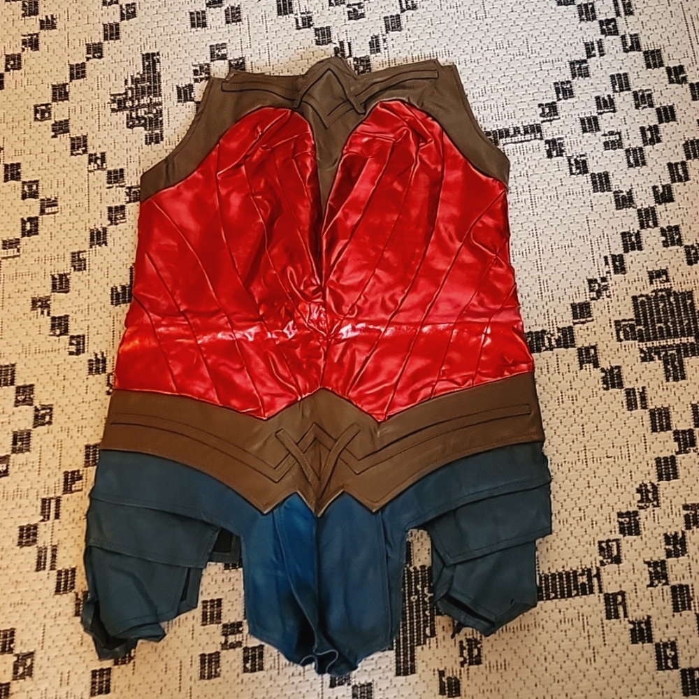 NWOT M/L Wonder Woman Costume